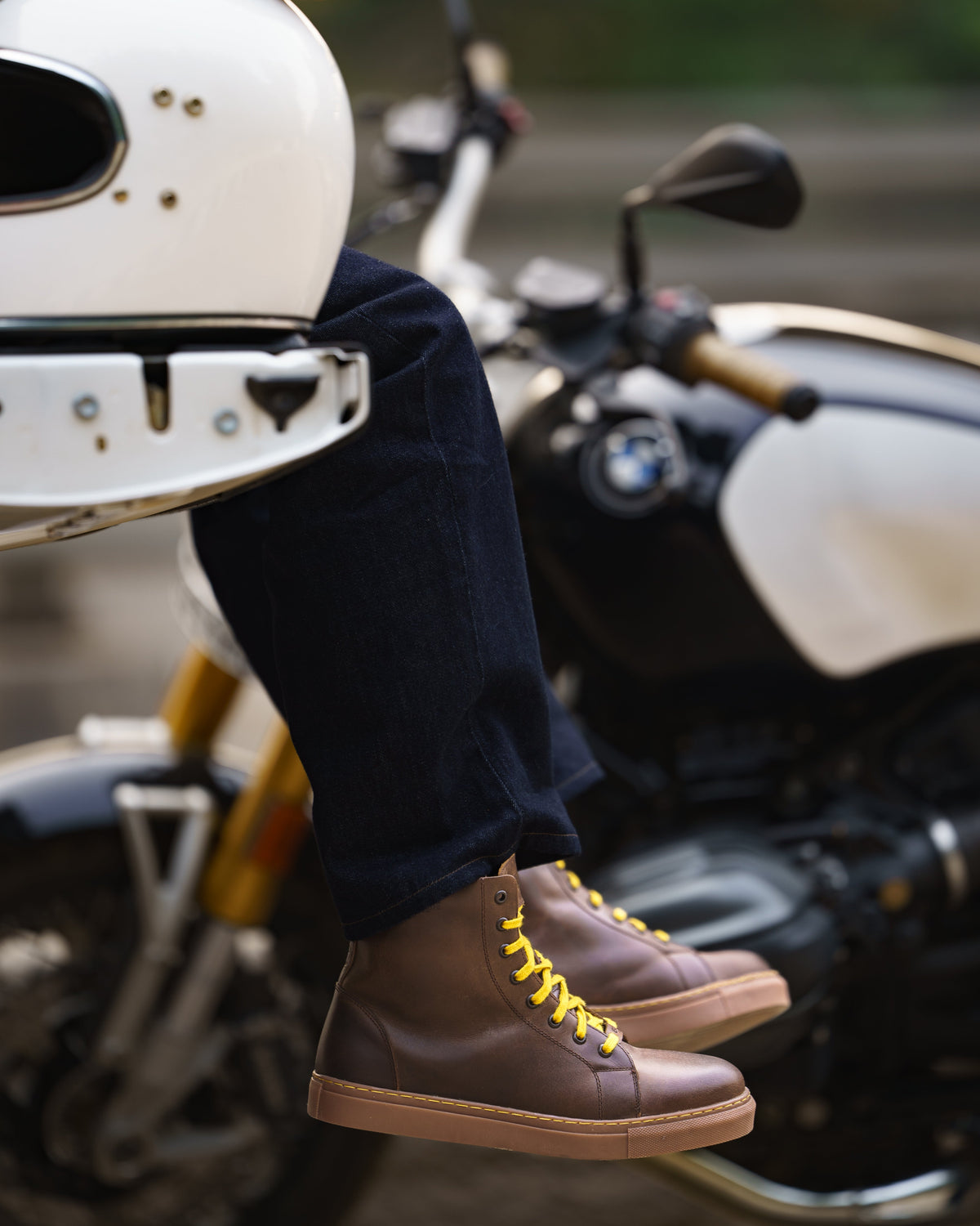 ESC: Men's Riding Sneakers