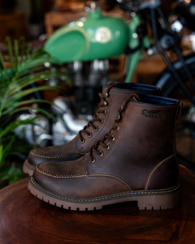Boots Moc-Toe