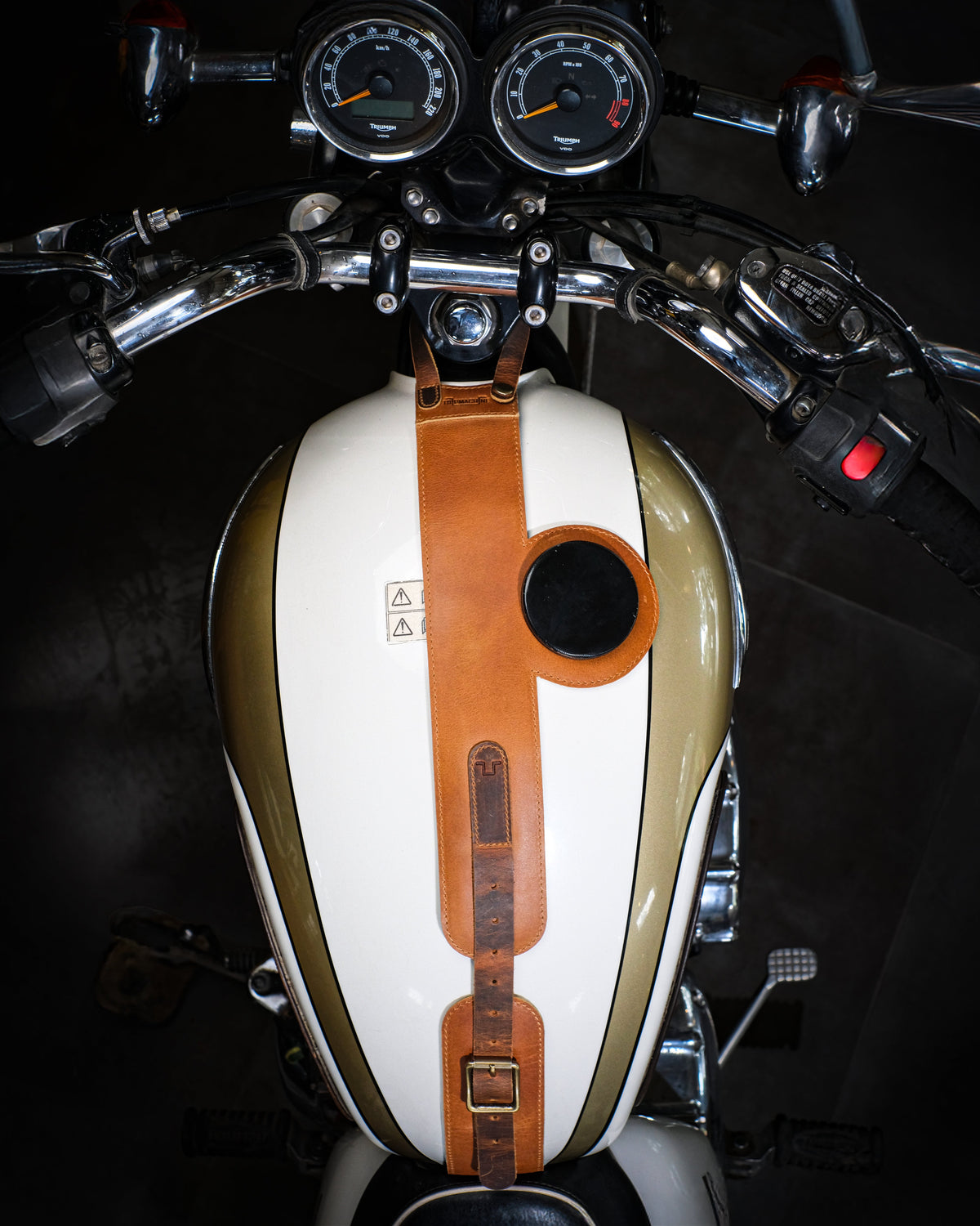 Triumph: Moto Exclusive Tank Strap